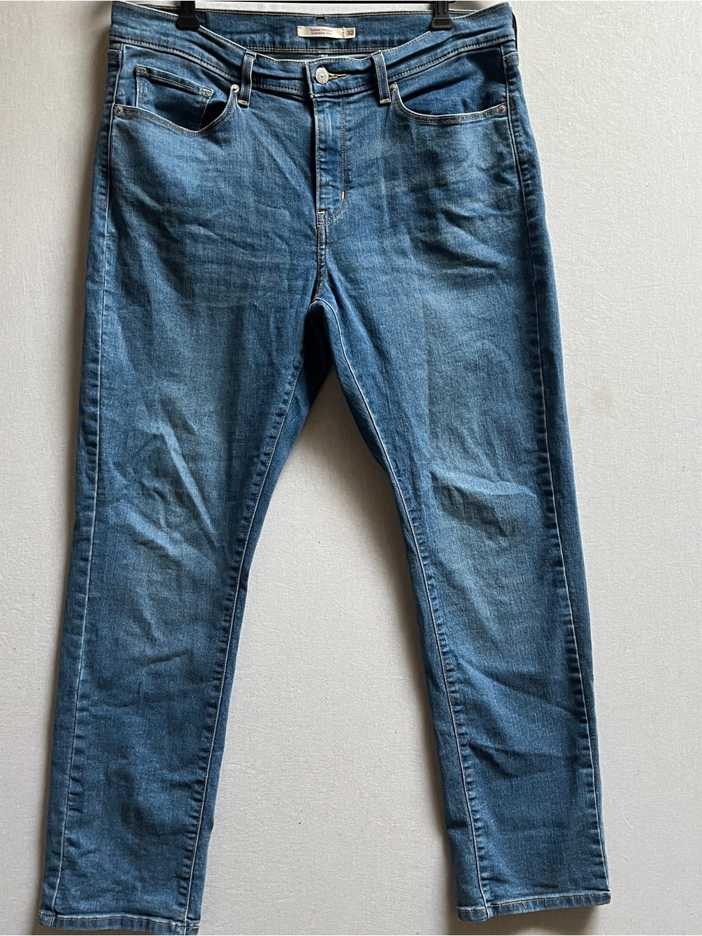 Levi’s Men Classic Straight Leg Blue Denim Jeans Size 32